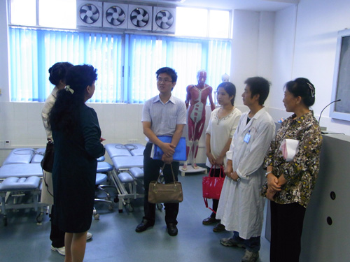 齐齐哈尔医学院医学技术学院经理等到访基础医学实验教学中心