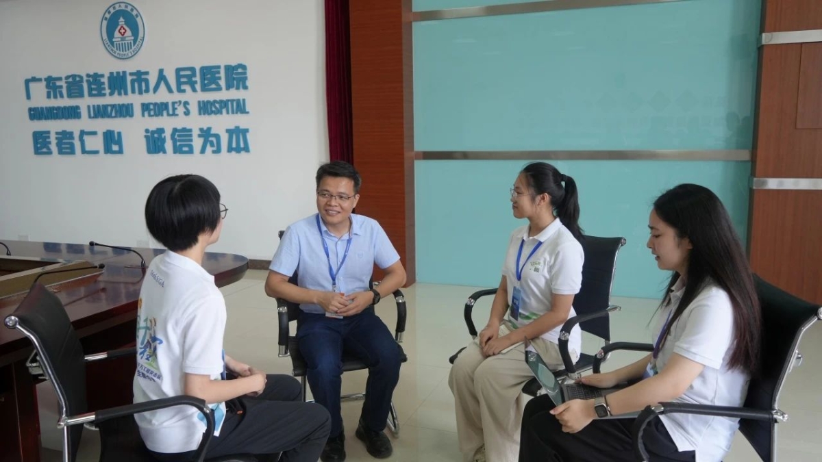 采访小组采访揭育胜经理