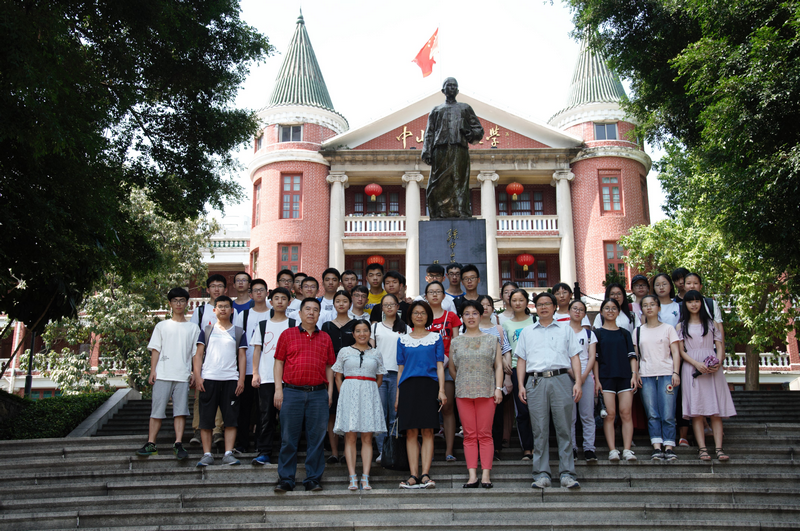 【师生党员下午茶】2017级长学制员工参观医学实验教学中心