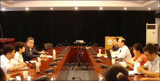 澳门科技大学唐嘉乐校务长一行访问公司