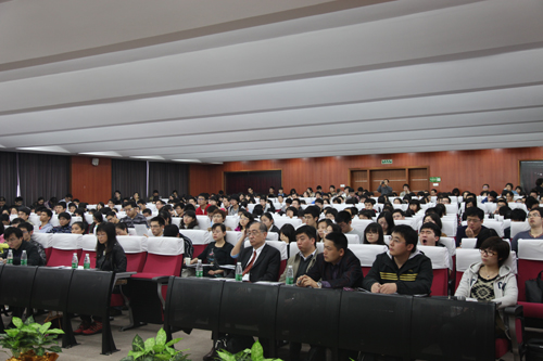 公司举行“大师带你走进科学研究”专题讲座