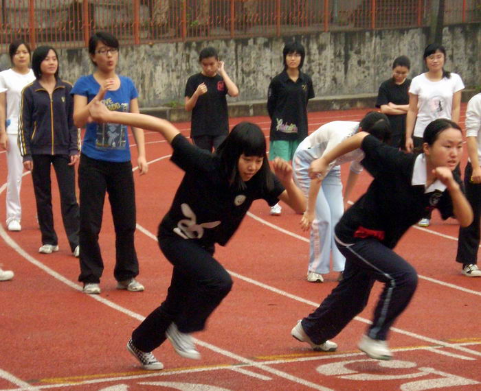 公司举行2009-2010田径运动会